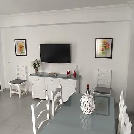 Lägenhet Fuentemar -junto Playa Y Centro-garaje-familias Y Parejas